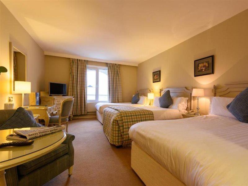 Newmarket-on-Fergus The Inn At Dromoland מראה חיצוני תמונה