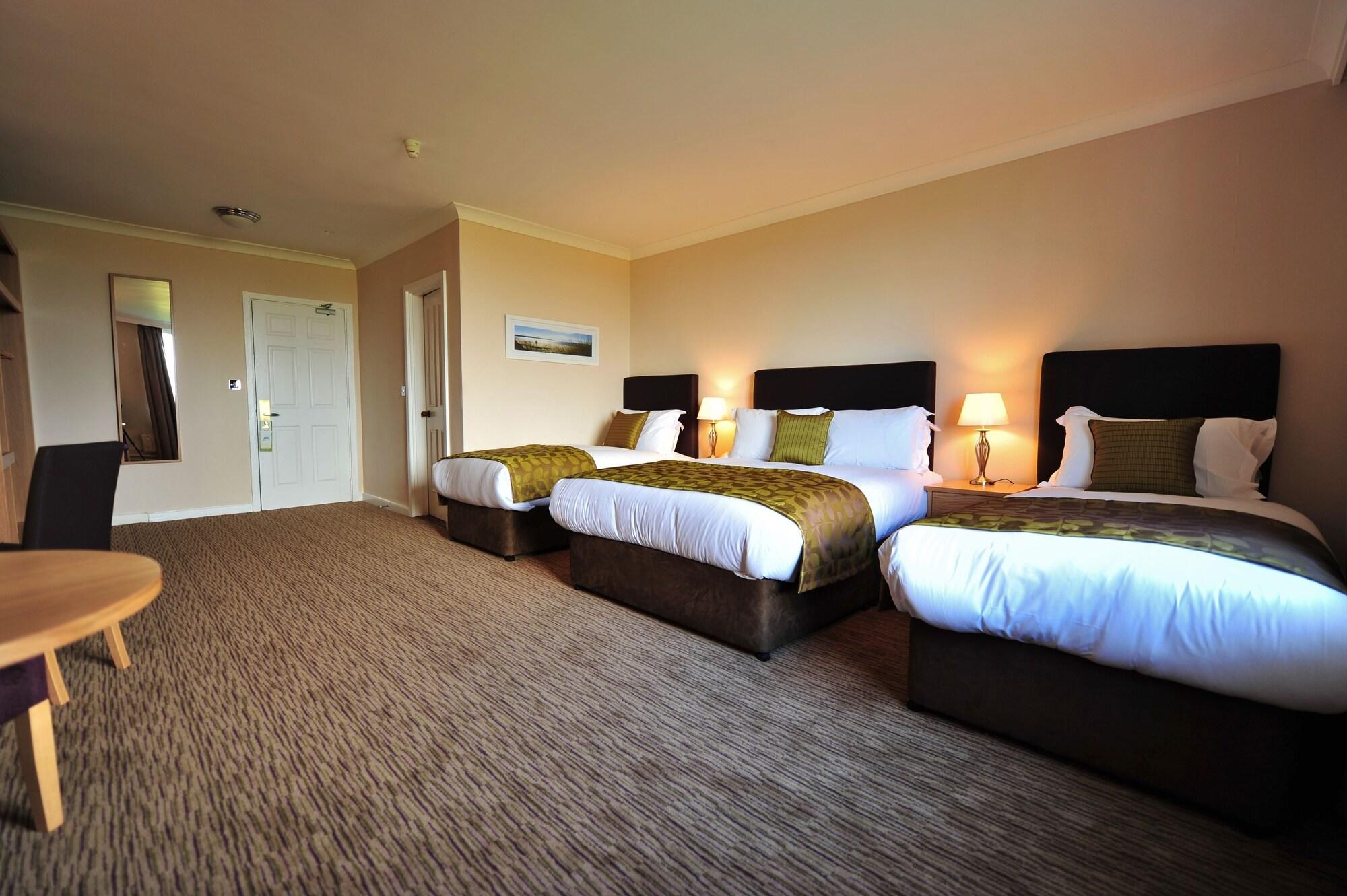 Newmarket-on-Fergus The Inn At Dromoland מראה חיצוני תמונה