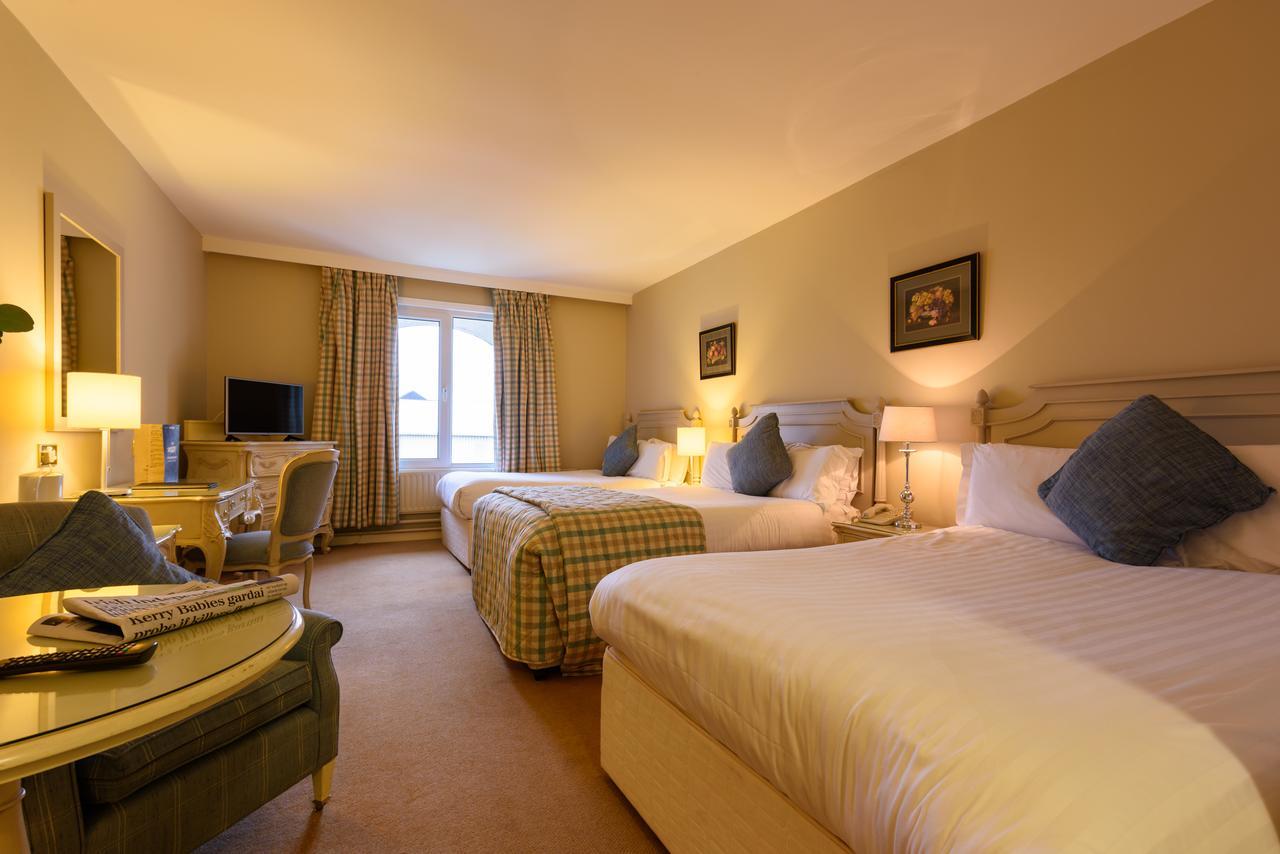 Newmarket-on-Fergus The Inn At Dromoland מראה חיצוני תמונה